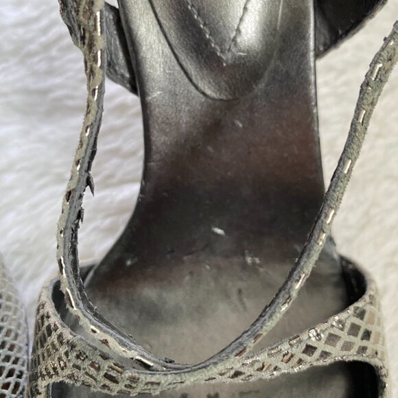 Vintage Guess Metallic Silver Snake Print Strapy Heels - Picture 7 of 14